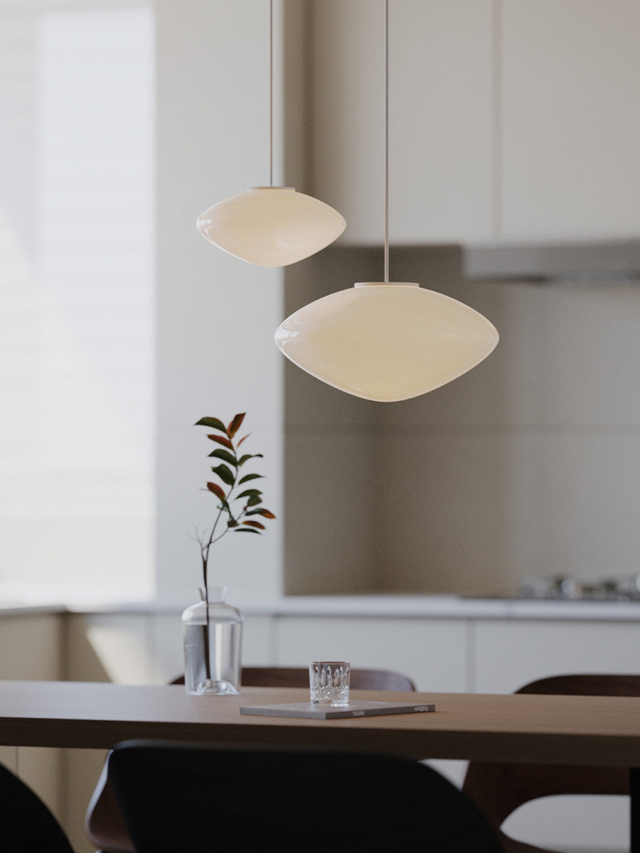 Sculpting with Light: Why VASTDAWN’s AP16 Pendant is the Ultimate Dining Room Statement
