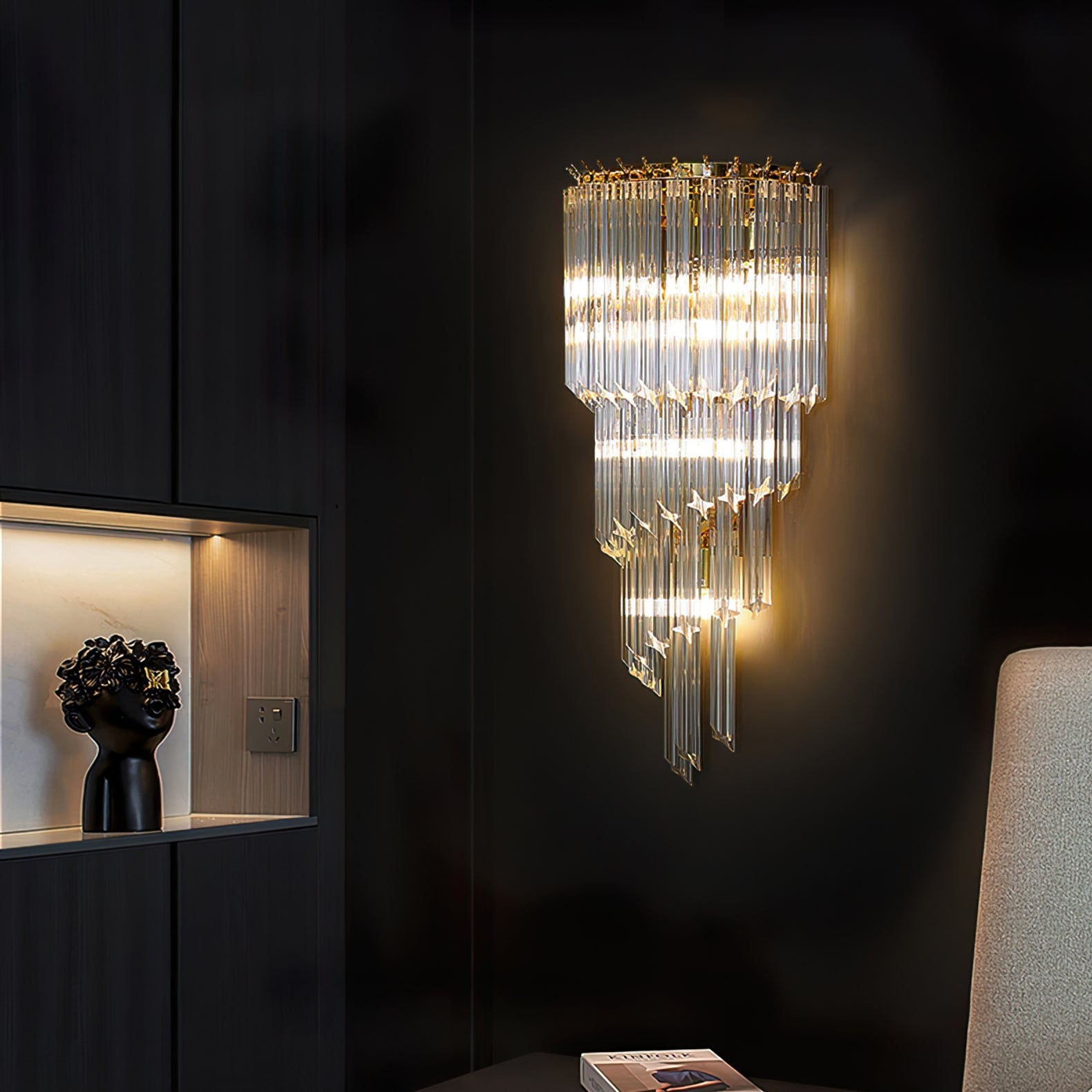 Amici Wall Lamp